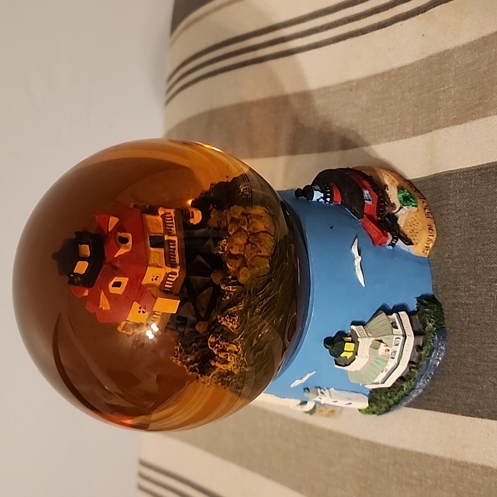 Snow Globe Chesapeake Bay - Picture 2 of 2